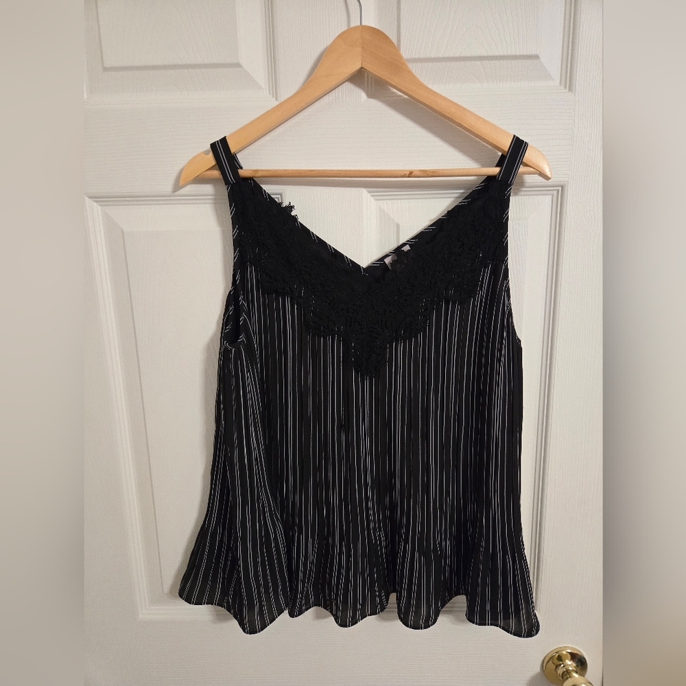 Chico's Black and White Pinstripe Camisole with Lace Size 1 (8/10)